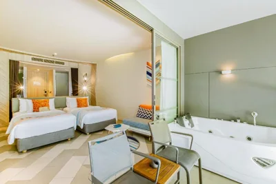 SIS-Doppel- oder Zweibettzimmer mit Whirlpool-Badewanne — The SIS Kata Resort - Adult Only